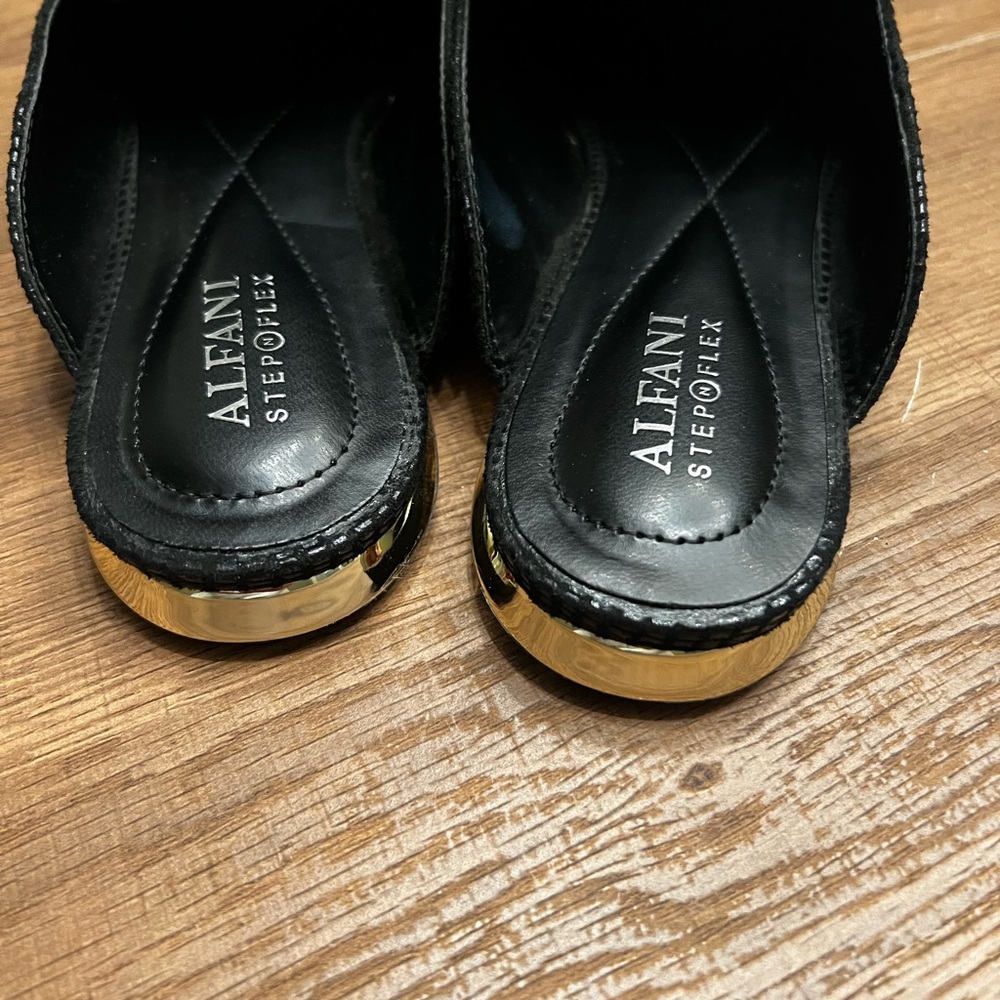 Super Comfortable Flats - image 3